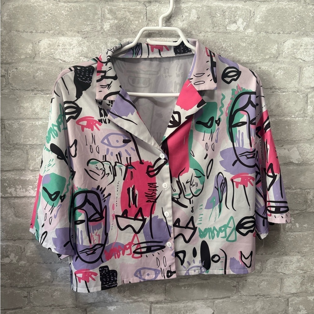 Abstract Face Print Button-Up Shirt XL PTP 21 fun shirt shein